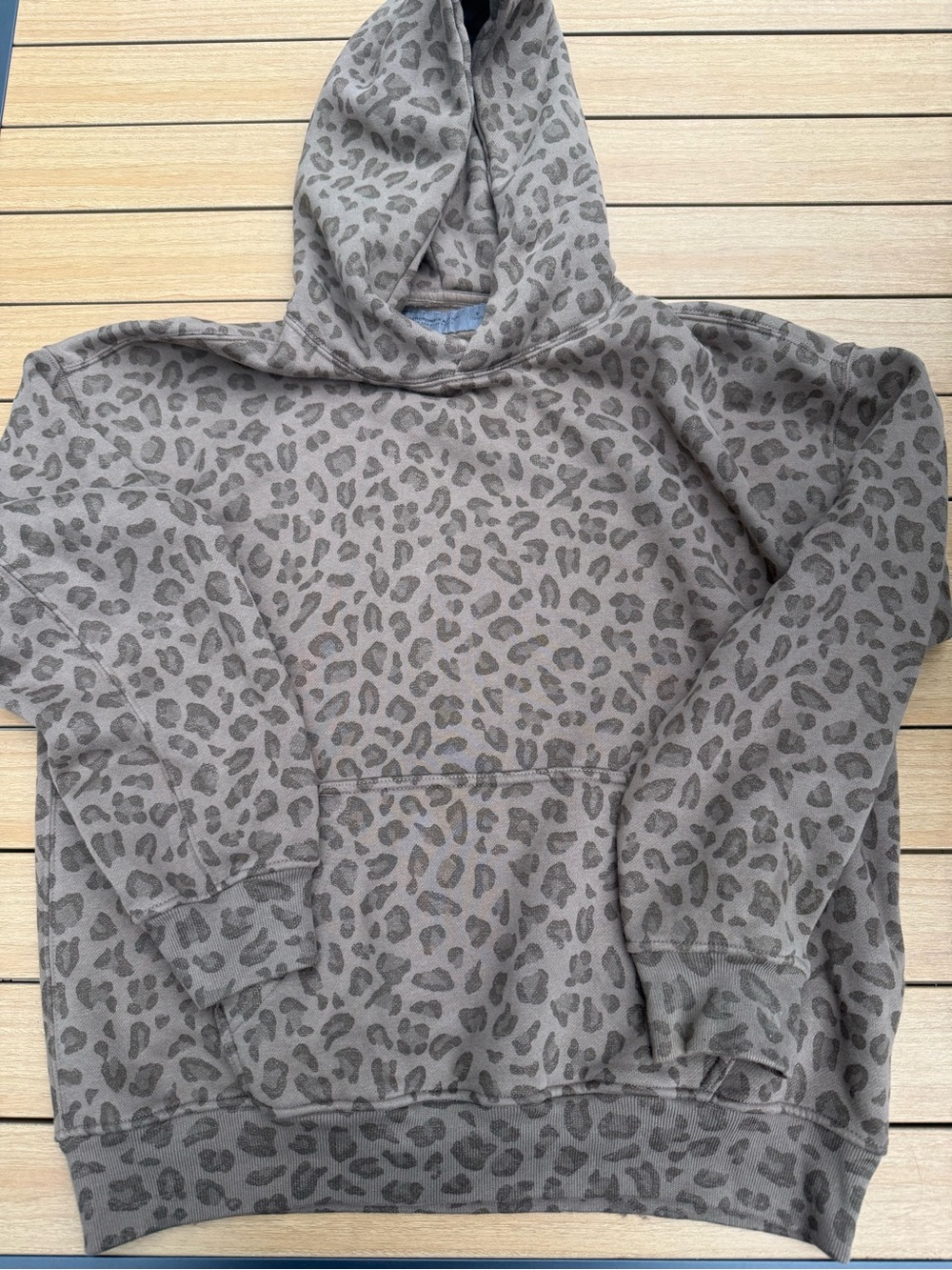 Abercrombie & Fitch Brown Leopard Hooded Sweatshirt. Men’s Size Small.